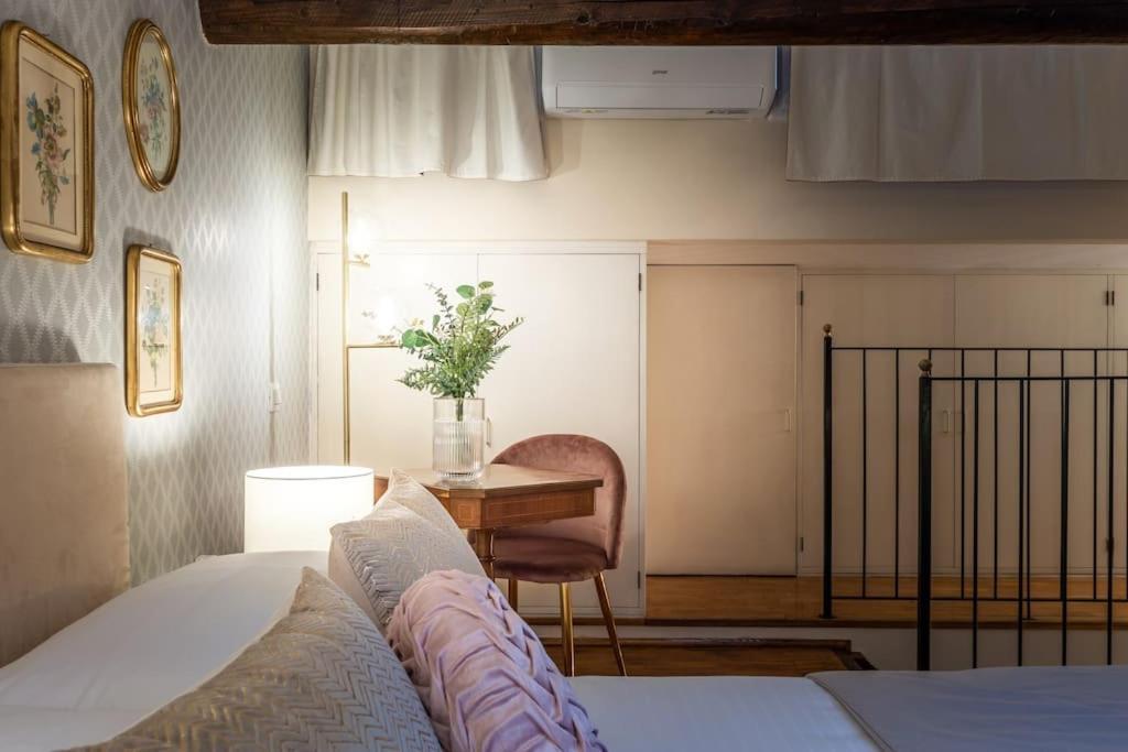 Ferienwohnung Santarosa Five Senses Florenz Exterior foto
