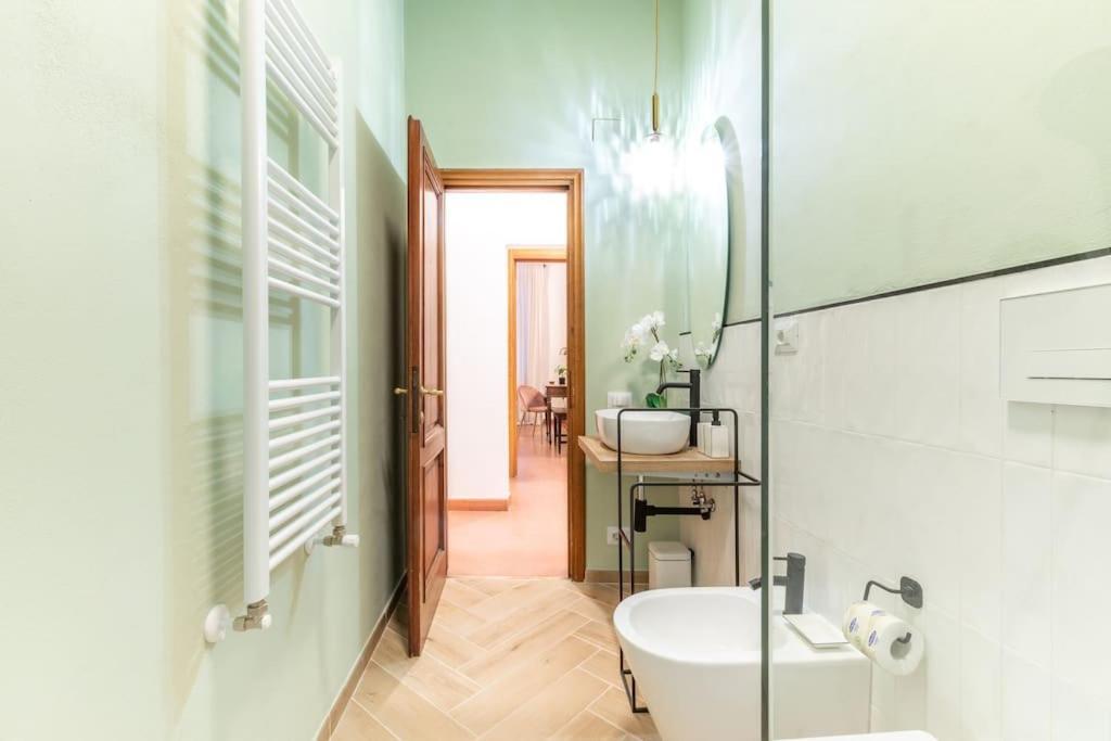 Ferienwohnung Santarosa Five Senses Florenz Exterior foto