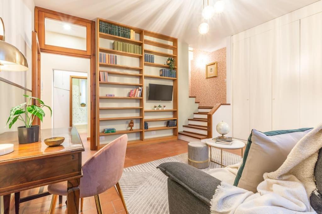Ferienwohnung Santarosa Five Senses Florenz Exterior foto